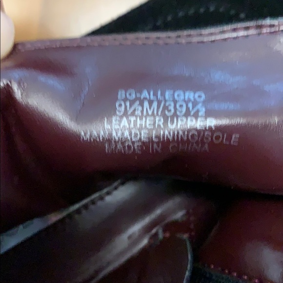 ❌SOLD BCBG GENERATION BLACK SUEDE Boots 9.5 - Picture 8 of 8